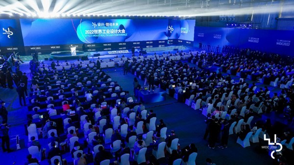 加码绿色智慧矿山   ，澳门黄金城app官方版下载重机RTH126非公路自卸车获评“省长杯工业设计大赛金奖”