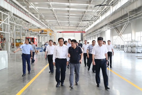 济南市委常委、副市长王宏志到澳门黄金城app官方版下载重机开展主题教育调研和讲党课活动